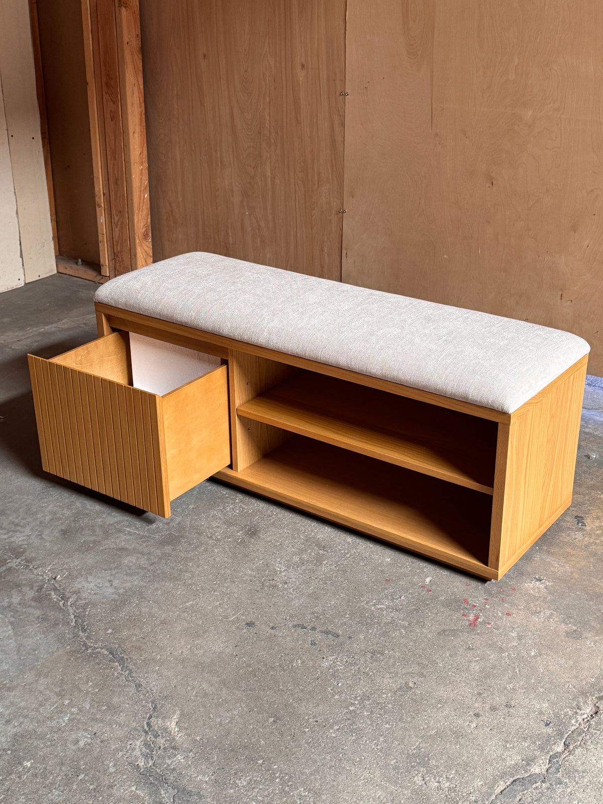 ARTICLE KOUVA 47" BENCH